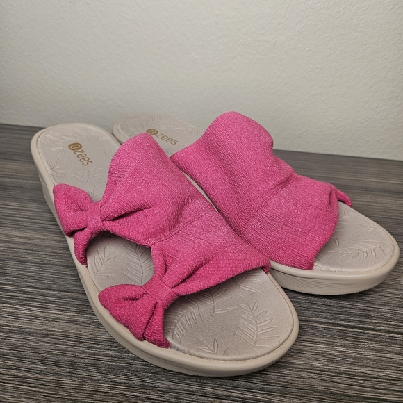 Bzees Shoes - Bzees Smile More Sandals Machine Washable Size 10 Paradise Pink Fuschia